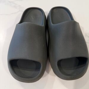 Authentic Yeezy slides